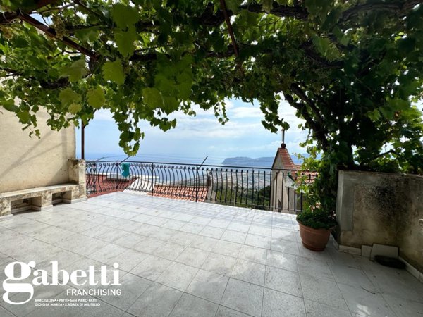 casa indipendente in vendita a Patti in zona Sorrentini