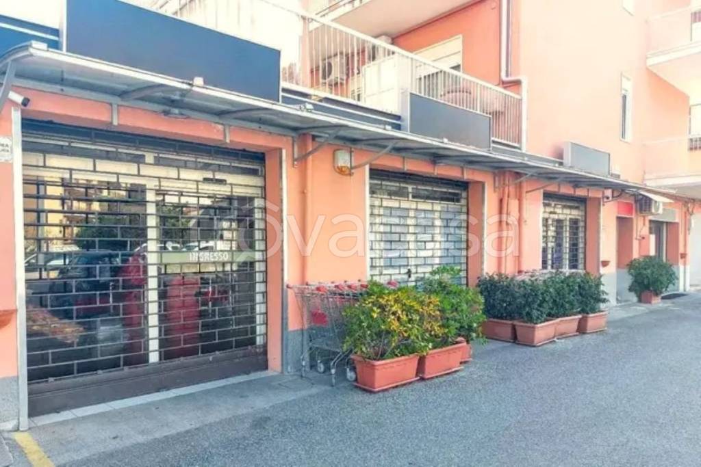 negozio in vendita a Patti