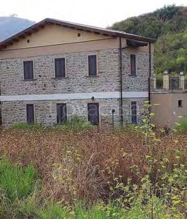 negozio in vendita a Patti in zona Scala