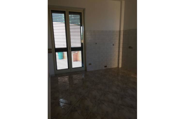 appartamento in vendita a Patti in zona Camera