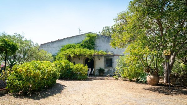 casa indipendente in vendita a Patti in zona Case Nuove Russo