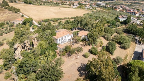 casa indipendente in vendita a Patti