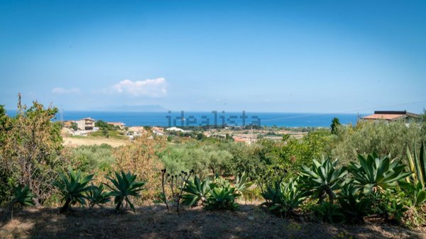 casa indipendente in vendita a Patti