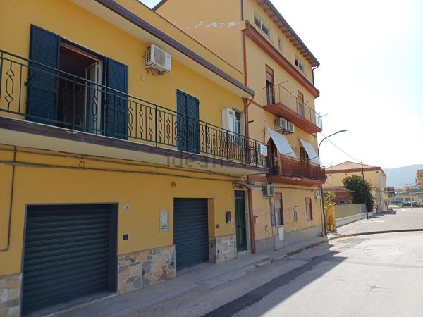 appartamento in vendita a Patti in zona Camera