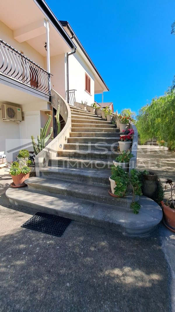casa indipendente in vendita a Patti in zona Tindari
