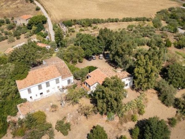 casa indipendente in vendita a Patti in zona Mongiove