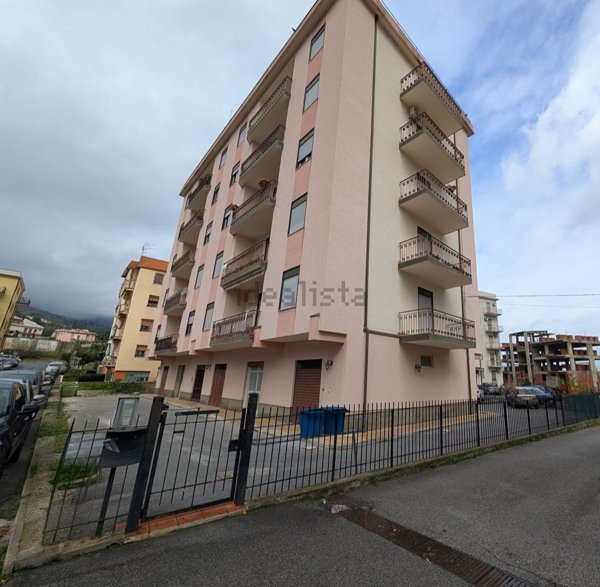 appartamento in vendita a Patti