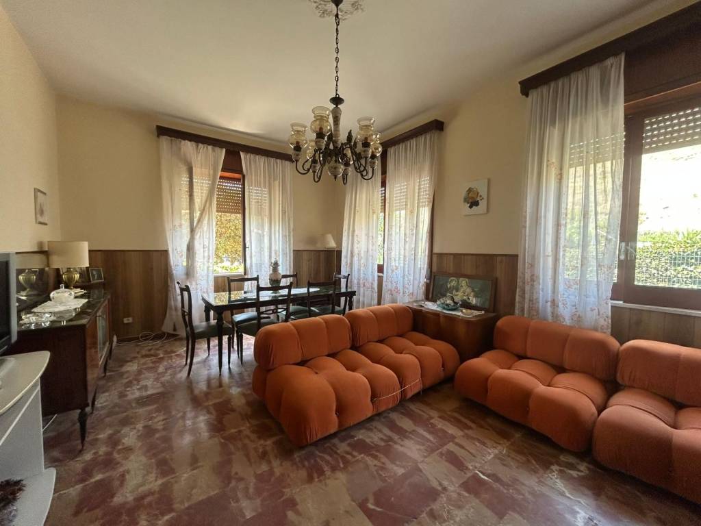 casa indipendente in vendita a Patti in zona Marinello