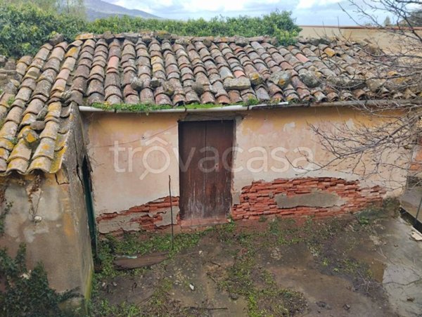 casa indipendente in vendita a Pettineo