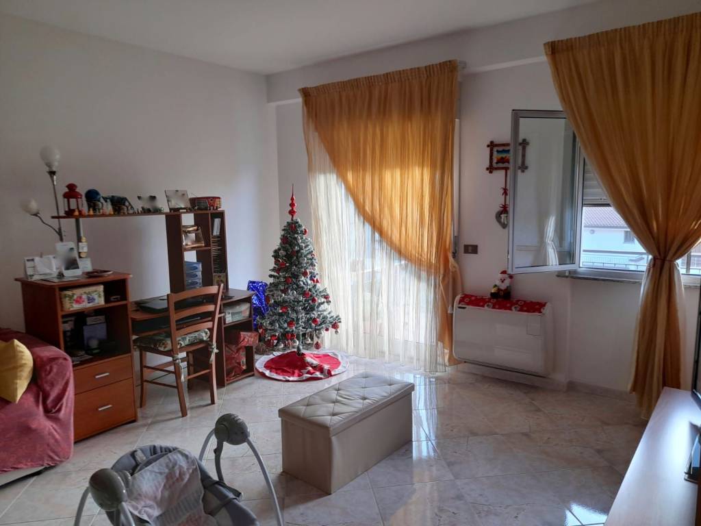 appartamento in vendita a Piraino in zona Fiumara