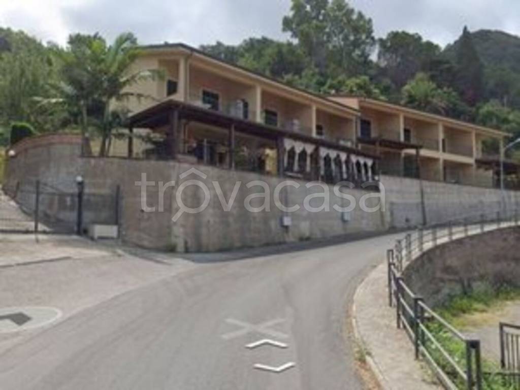 casa indipendente in vendita a Piraino in zona Calanovella