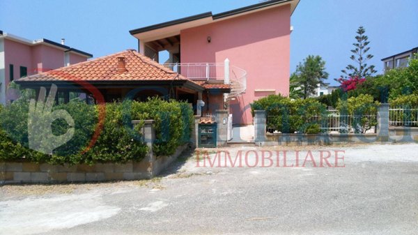 appartamento in vendita a Piraino in zona Calanovella
