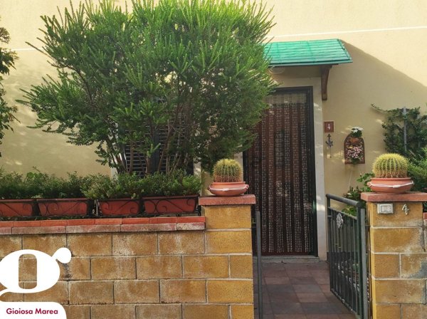 casa indipendente in vendita a Piraino in zona Calanovella
