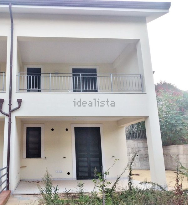 appartamento in vendita a Piraino in zona Calanovella
