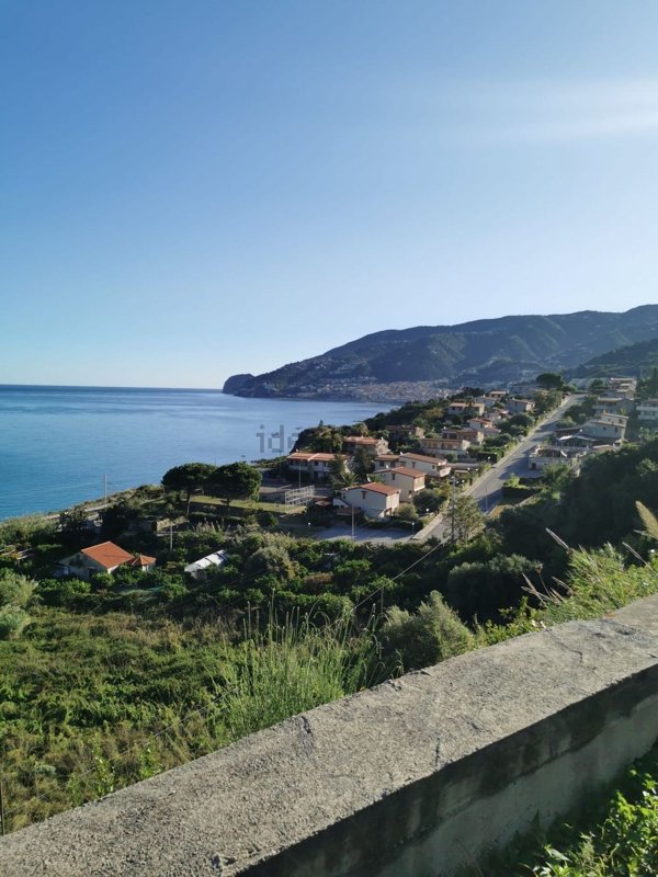 appartamento in vendita a Piraino