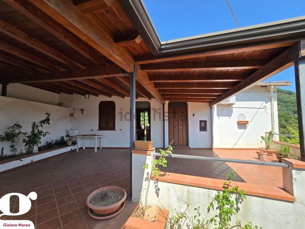 casa indipendente in vendita a Piraino in zona San Costantino