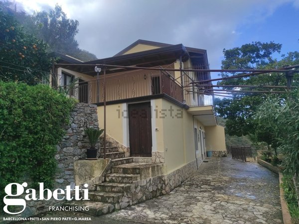 casa indipendente in vendita a Piraino