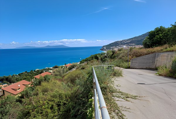 casa indipendente in vendita a Piraino in zona Calanovella