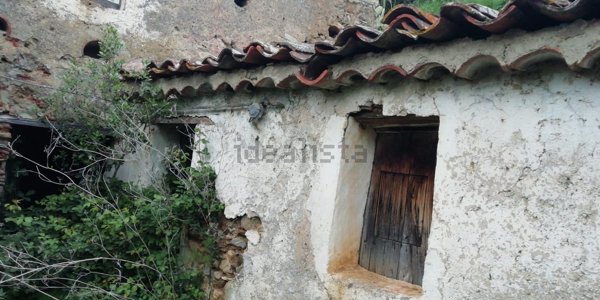 casale in vendita a Piraino in zona Fiumara