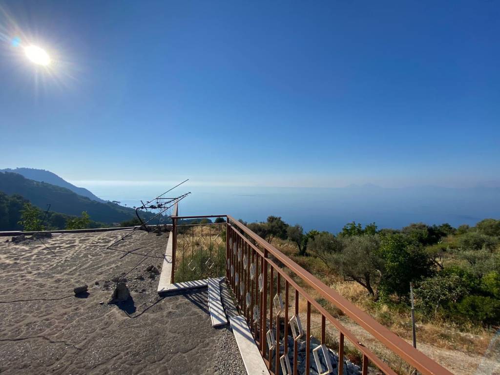 casa indipendente in vendita a Piraino in zona Sant'Ignazio