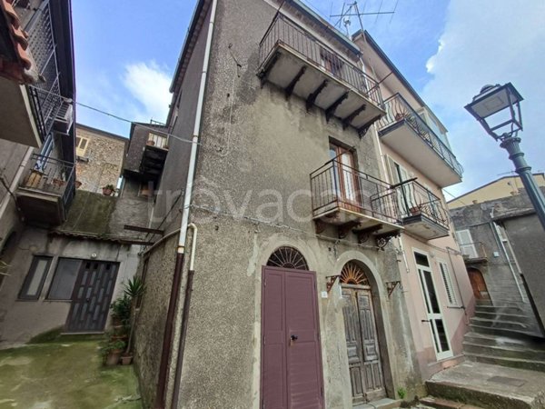 casa indipendente in vendita a Raccuja