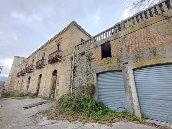 casa indipendente in vendita a Raccuja