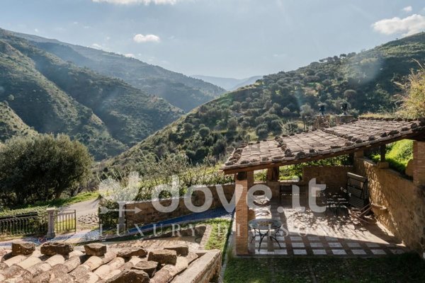 pentavano in vendita a Reitano