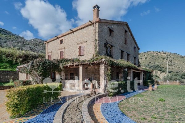 pentavano in vendita a Reitano