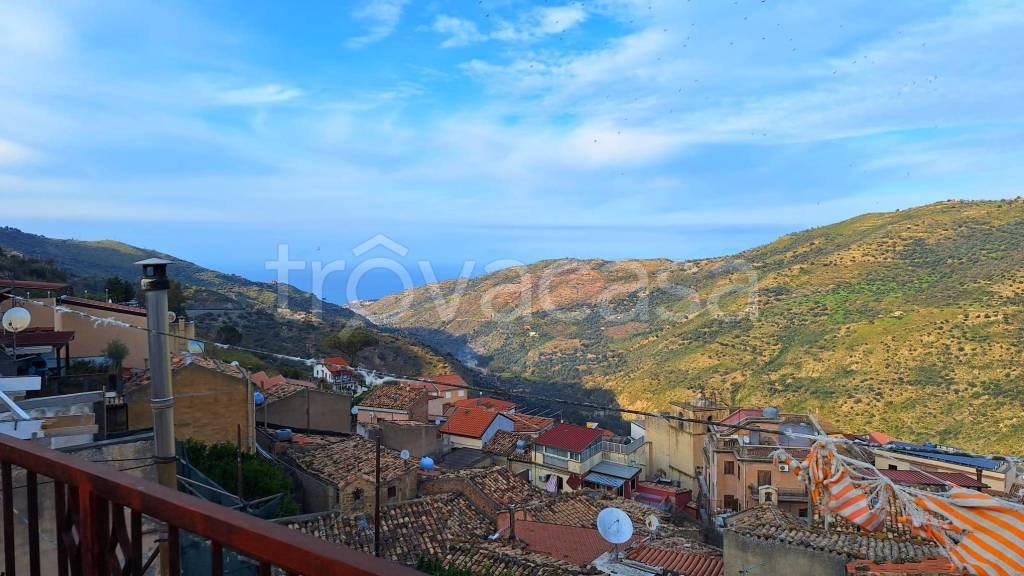 casa indipendente in vendita a Reitano