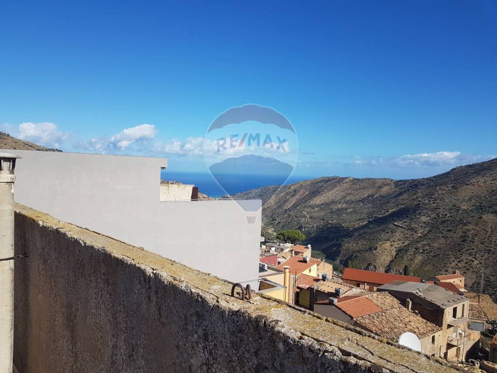 appartamento in vendita a Reitano