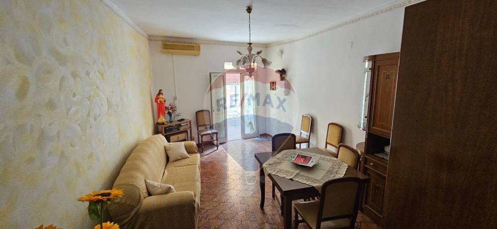 casa indipendente in vendita a Reitano