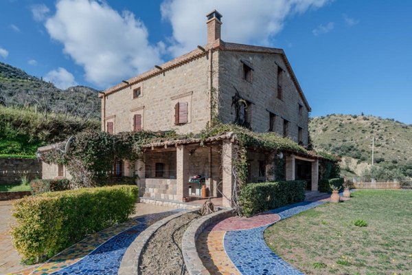 casale in vendita a Reitano