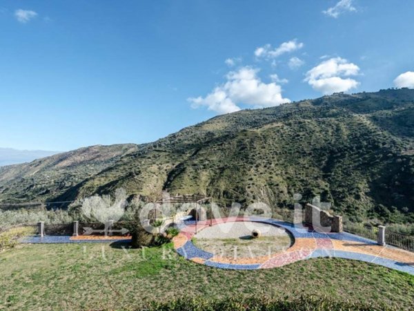 casale in vendita a Reitano