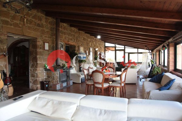 negozio in vendita a Reitano