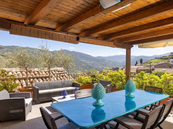 appartamento in vendita a Reitano