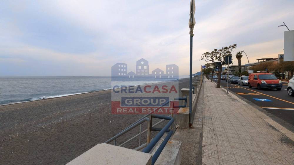 casa indipendente in vendita a Roccalumera