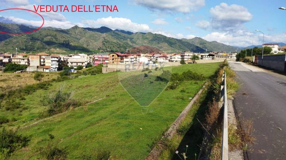 terreno edificabile in vendita a Roccalumera
