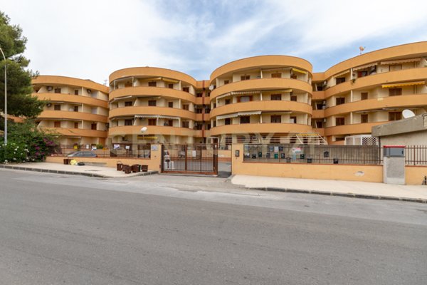 appartamento in vendita a Roccalumera