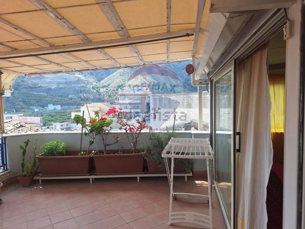 casa indipendente in vendita a Roccalumera