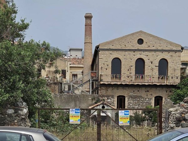 negozio in vendita a Roccalumera