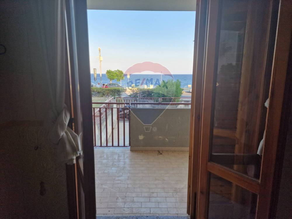 appartamento in vendita a Roccalumera