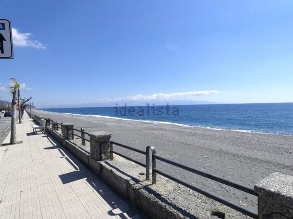 appartamento in vendita a Roccalumera