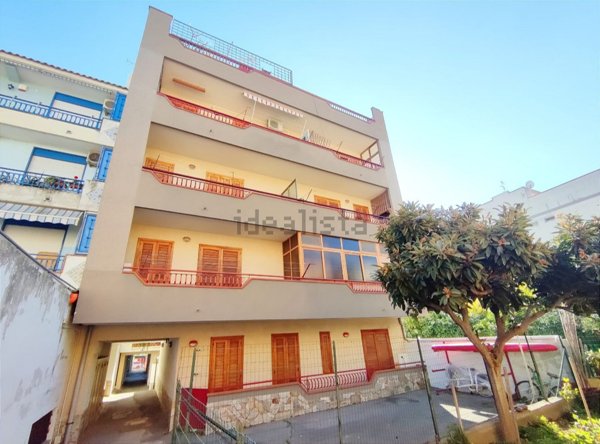 appartamento in vendita a Roccalumera