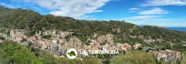 casa indipendente in vendita a Roccalumera in zona Allume