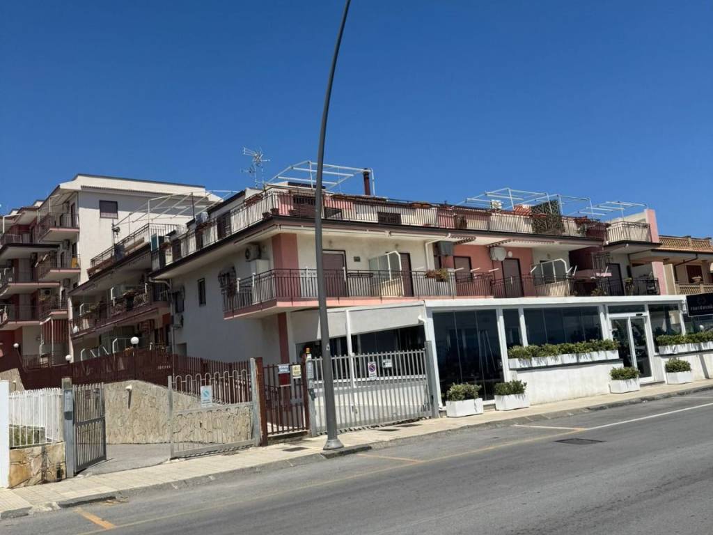 appartamento in vendita a Roccalumera