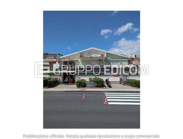 appartamento in vendita a Roccalumera