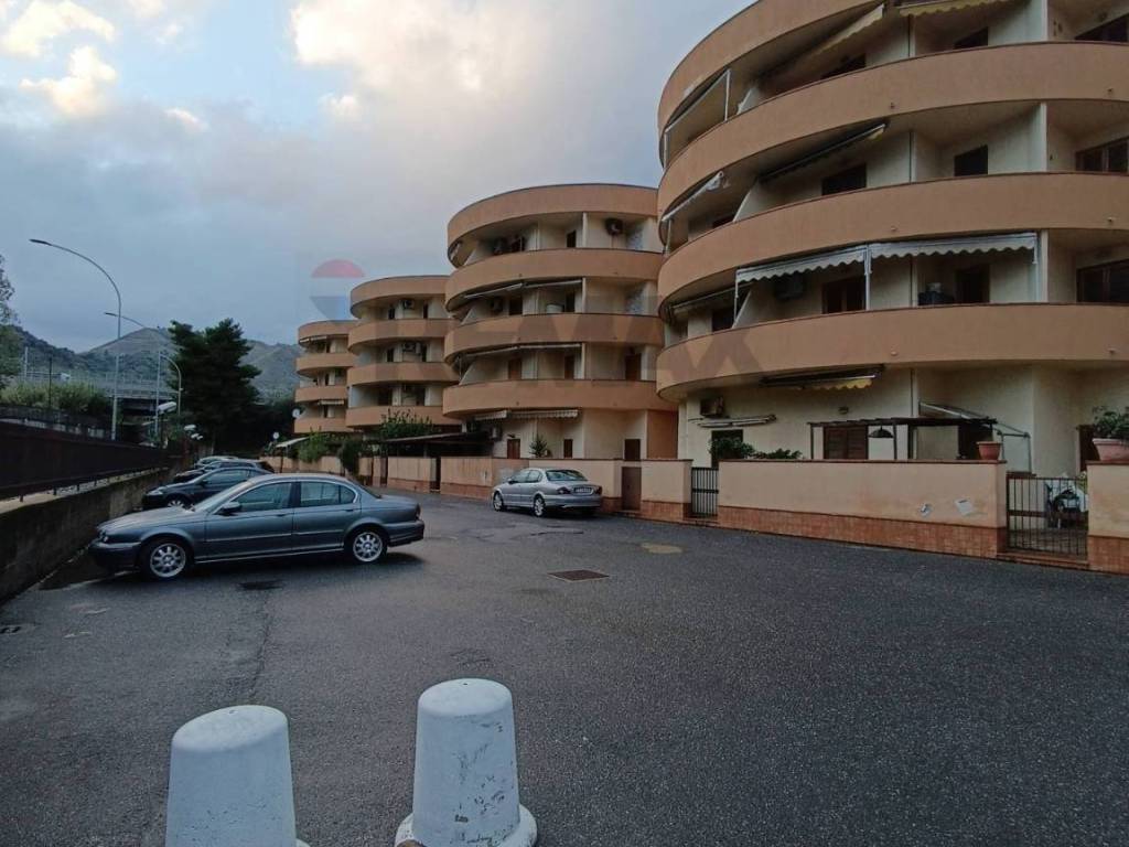 appartamento in vendita a Roccalumera