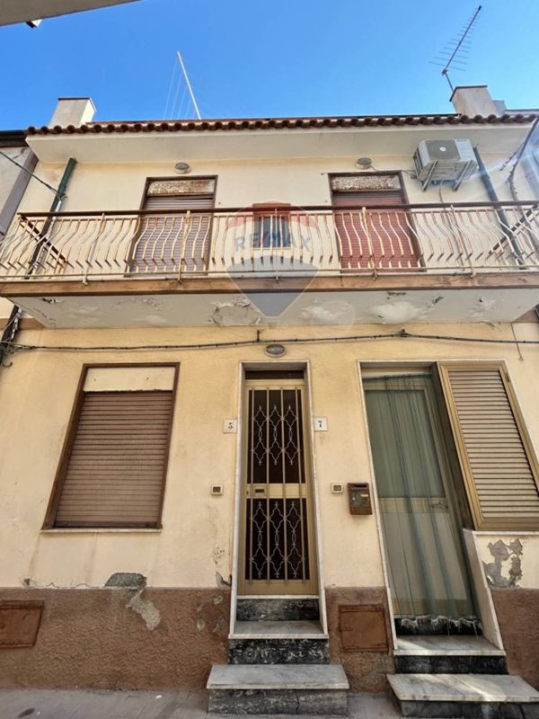casa indipendente in vendita a Roccalumera