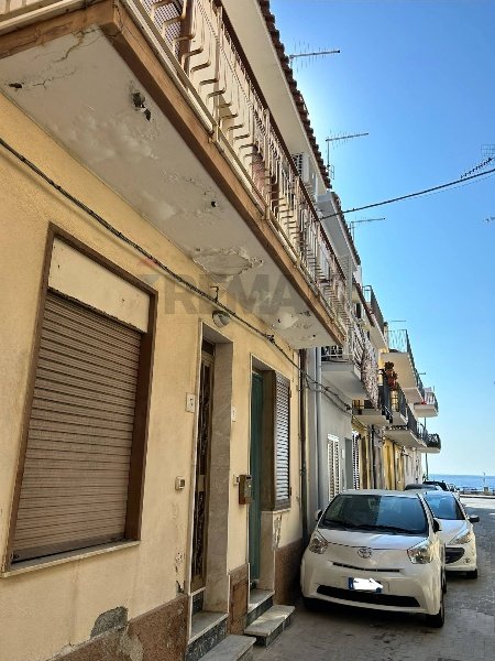 casa indipendente in vendita a Roccalumera