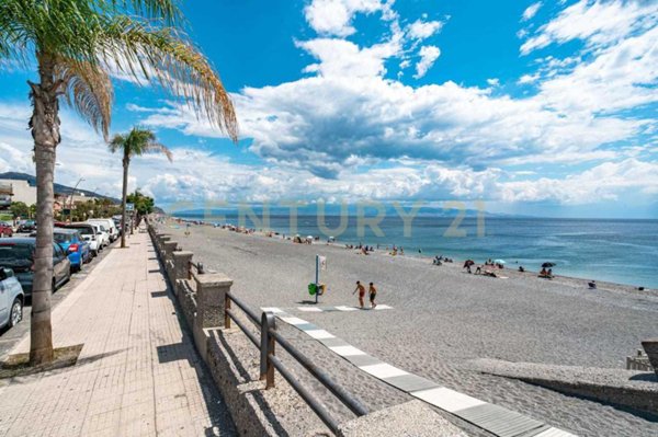 appartamento in vendita a Roccalumera